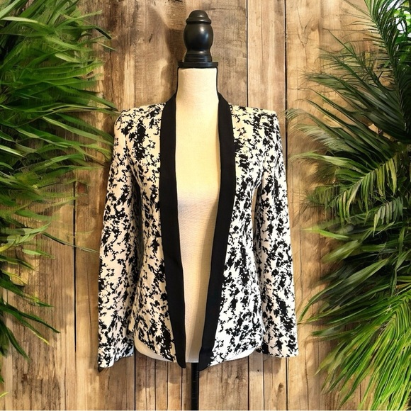 MANGO MNG Collection Black & White Open Blazer - Size 4 - Picture 1 of 14
